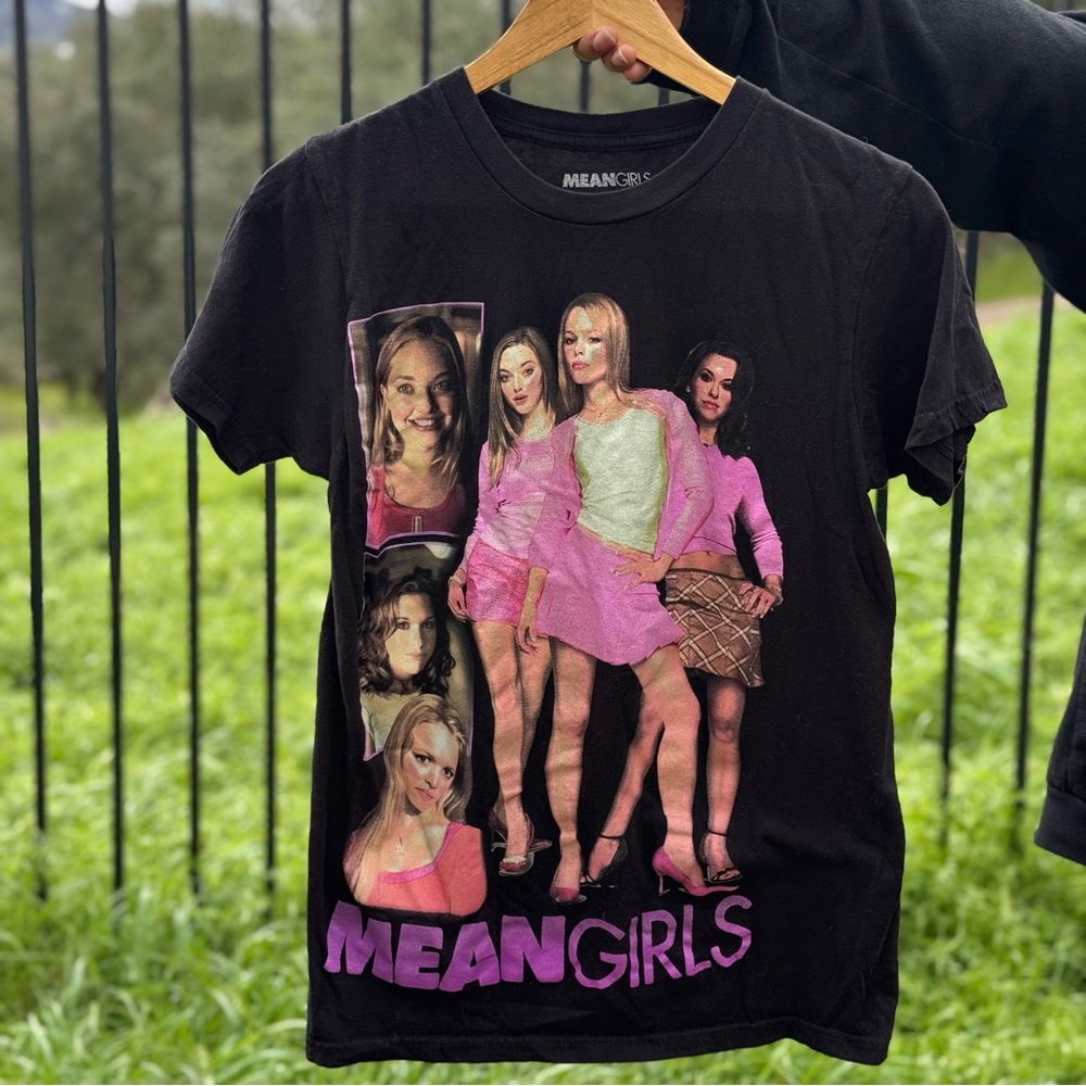 Women’s Mean Girls T-Shirt Small
